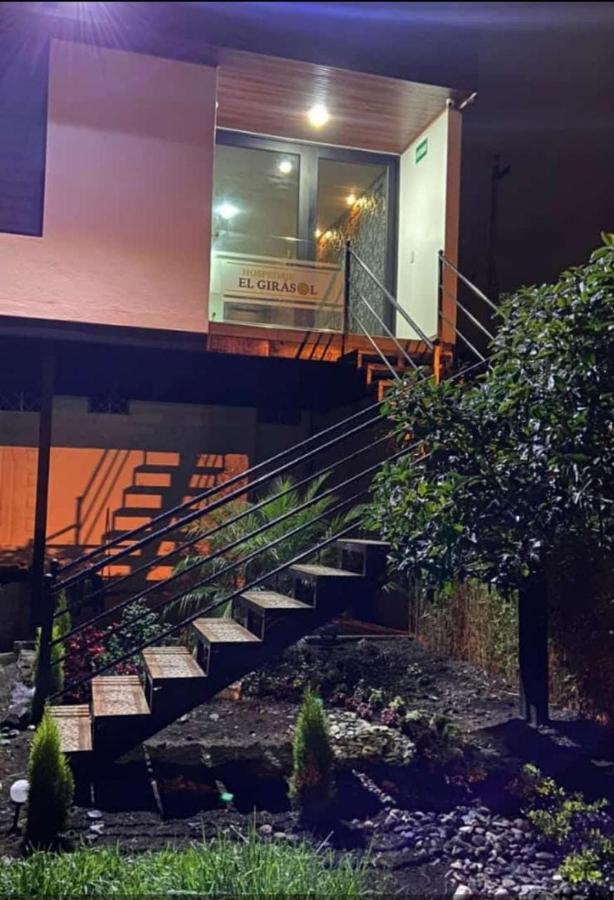 Hospedaje El Girasol Tababela Quito Exterior foto