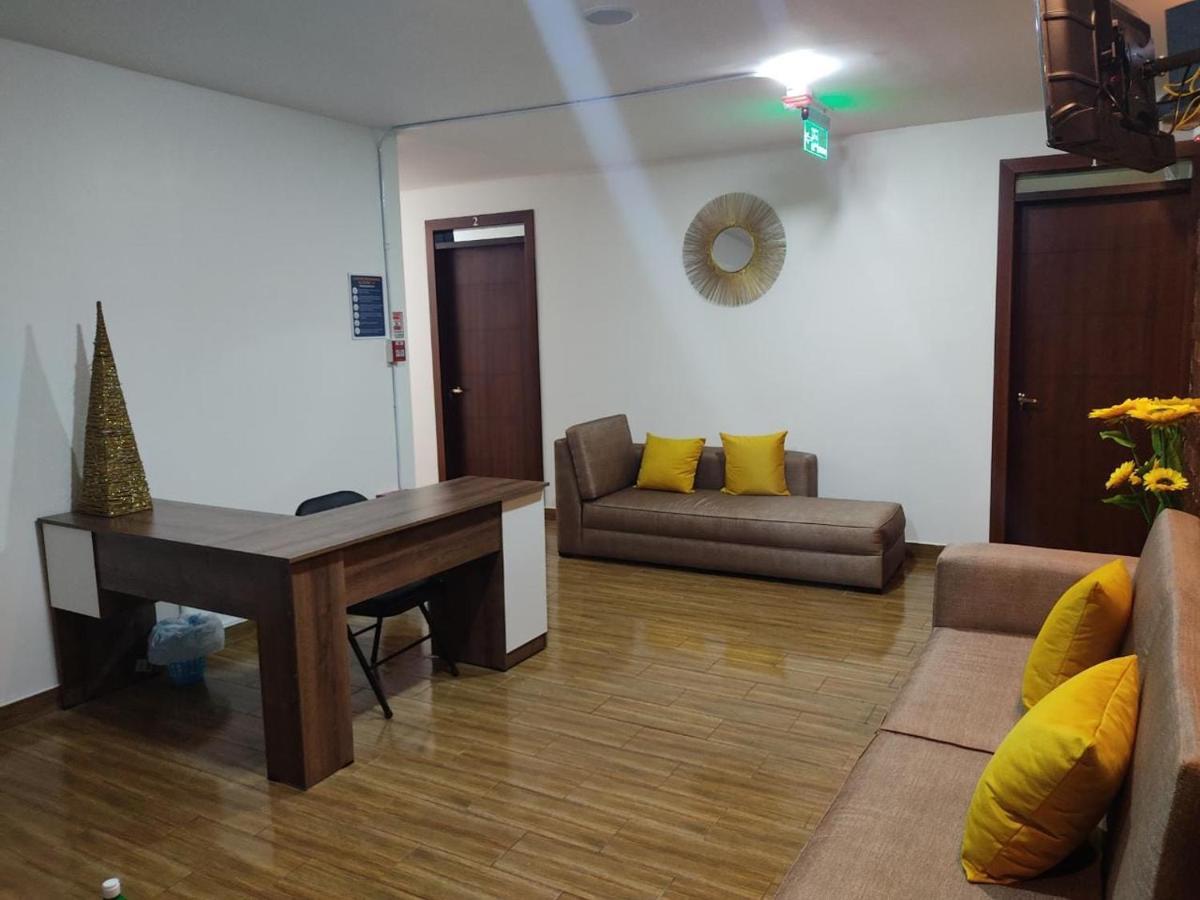 Hospedaje El Girasol Tababela Quito Exterior foto